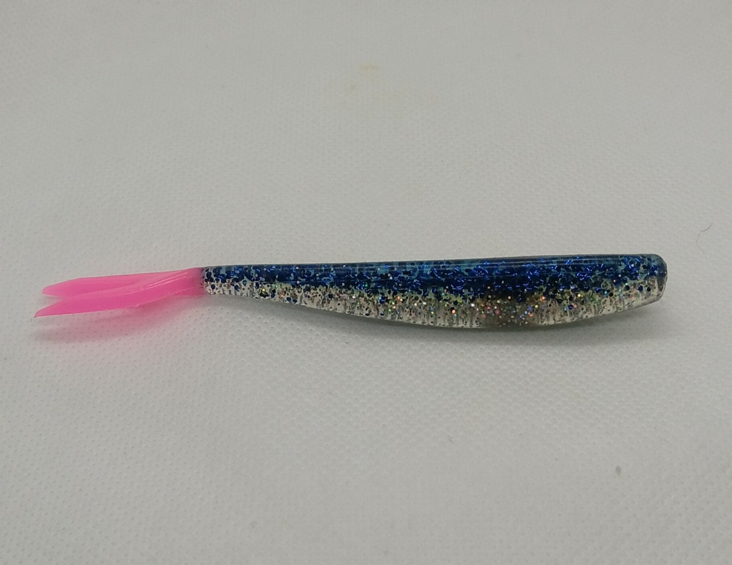 Motor City Minnow - Blue Ice /Pink tail 8ct