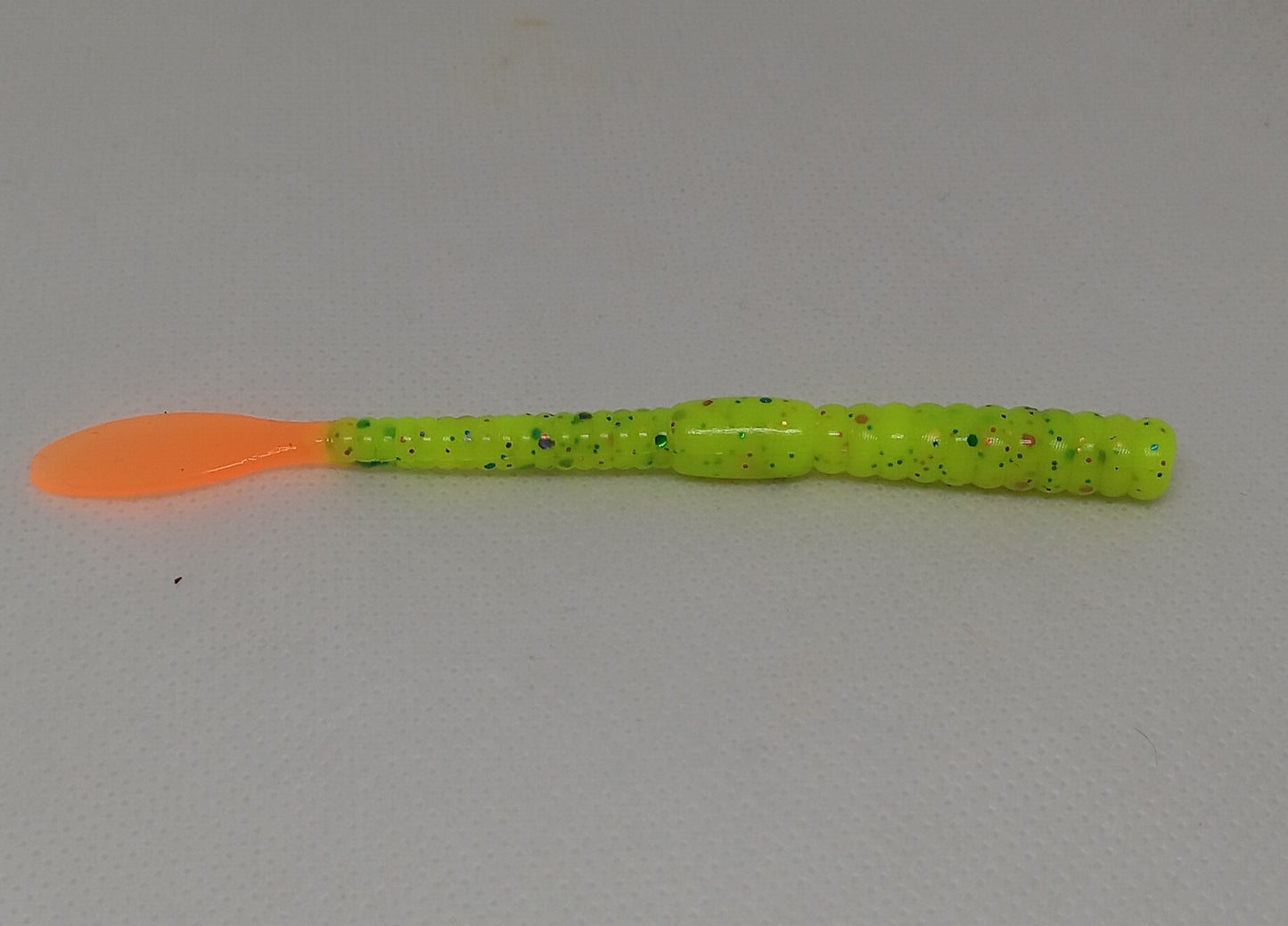 Wyandotte Worm - Chartreuse Glitter / Orange tail