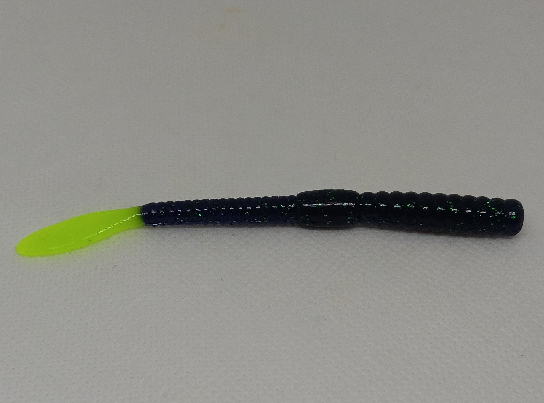 Wyandotte Worm - Junebug / Green tail – Wyandotte Lure